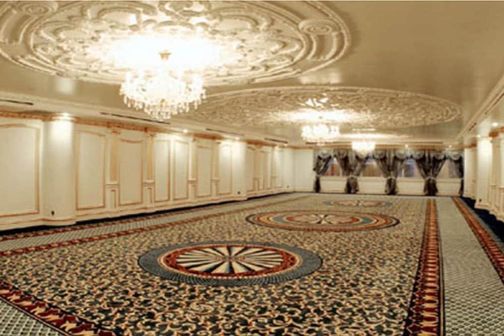 Adriatic Palace Hotel